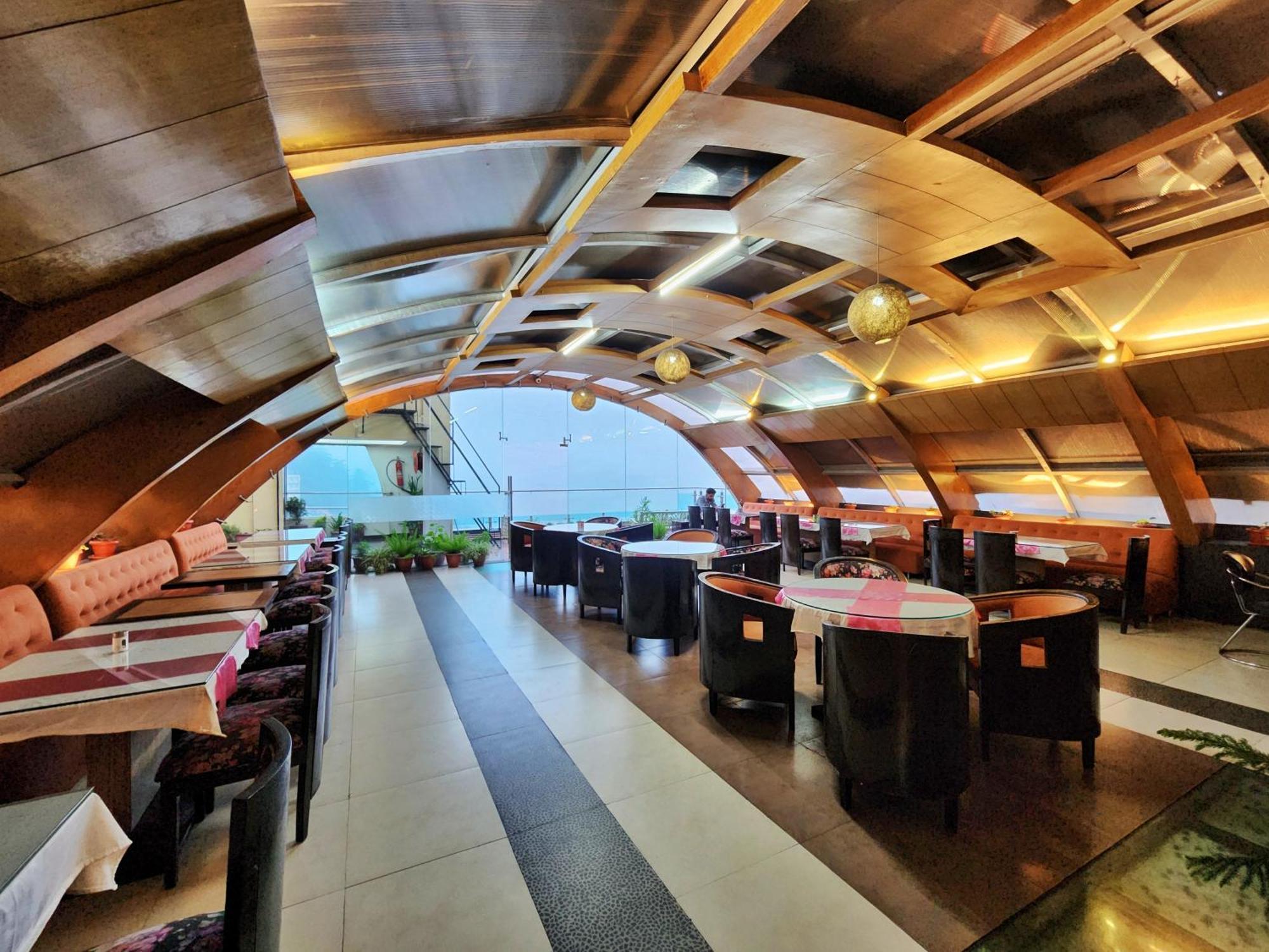 Hotel Surya Shimla Exteriör bild
