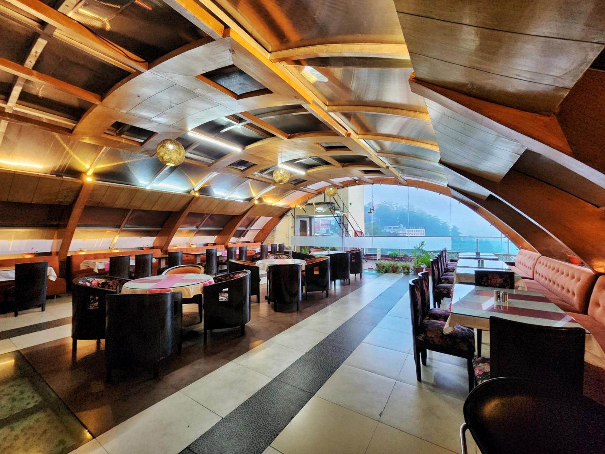 Hotel Surya Shimla Exteriör bild